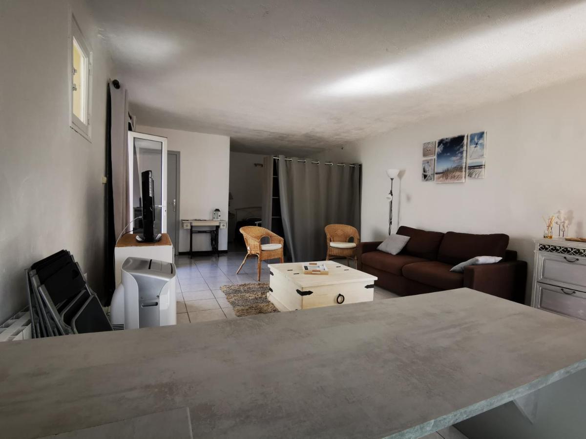 Appart Dans Maison Au Calme "Les Charmettes" Apartment Vedene Exterior photo